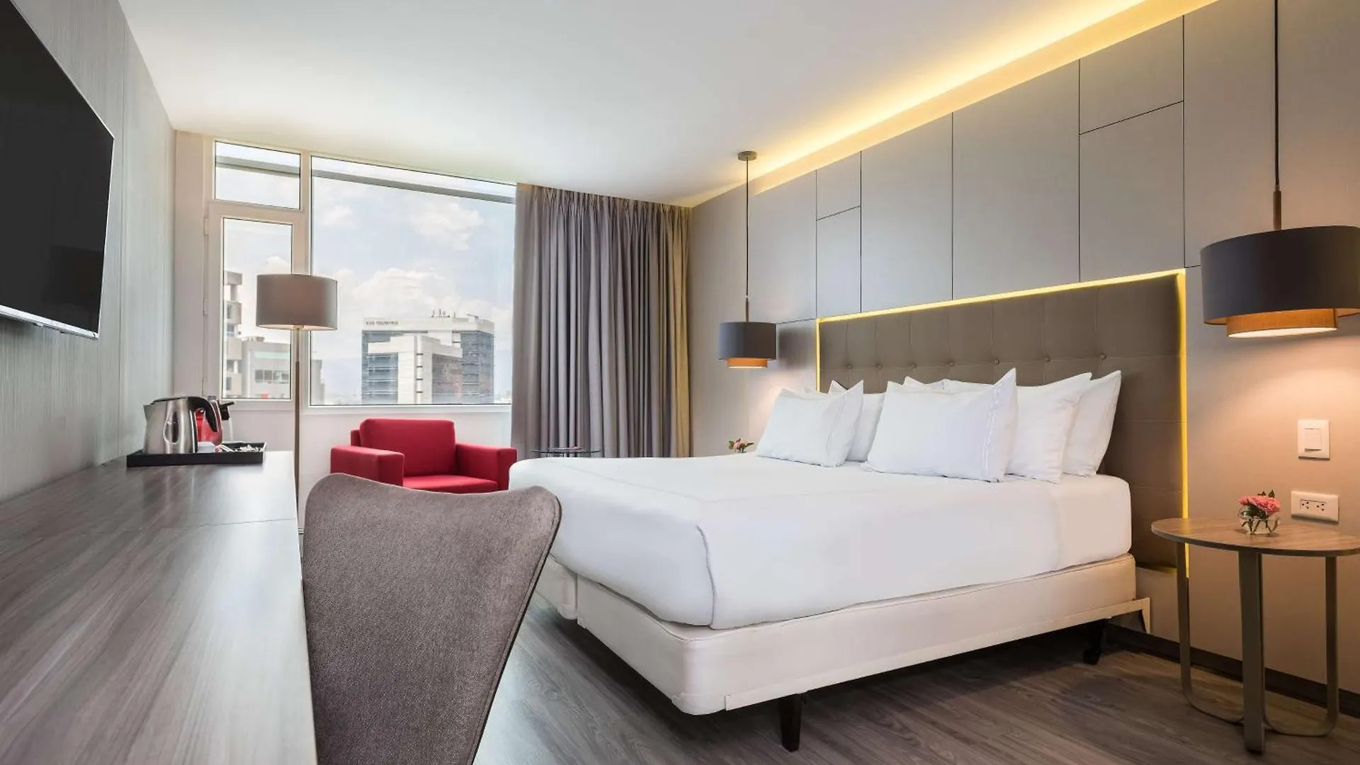 Hotel Nh Collection Medellin Royal